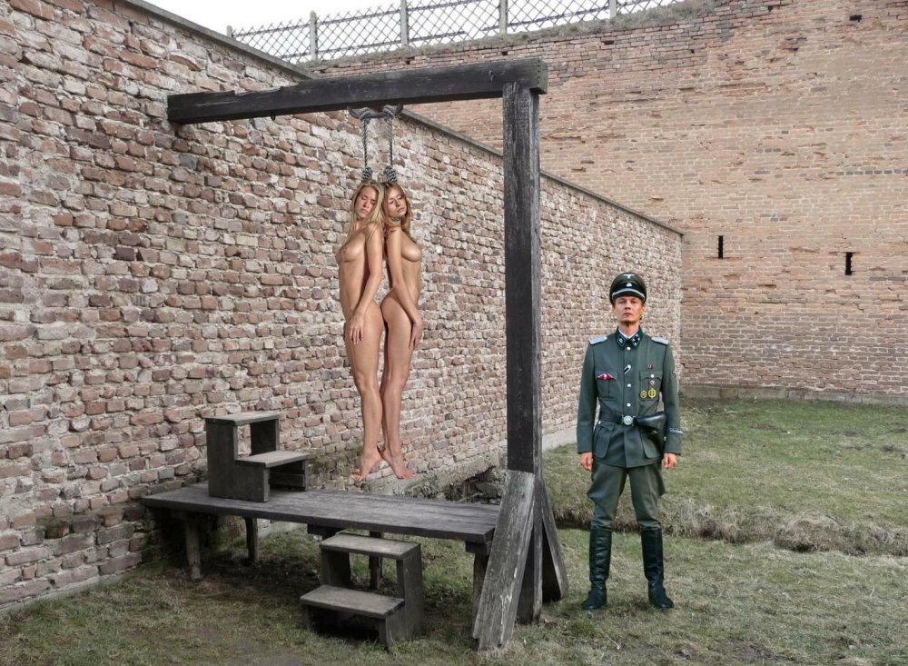 Mark Desadov hanging