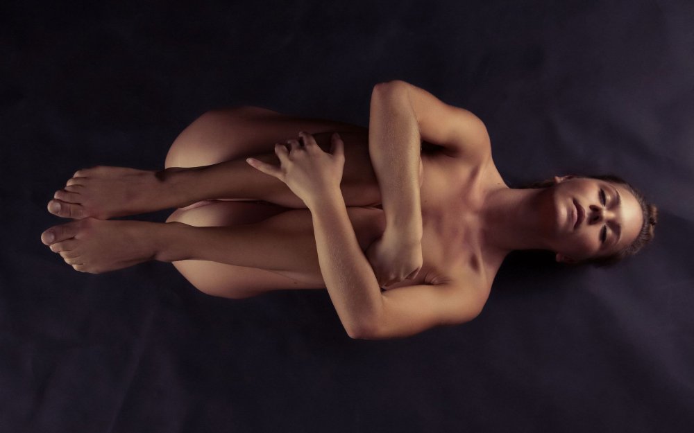 Anya Dmitrenko Nude Model