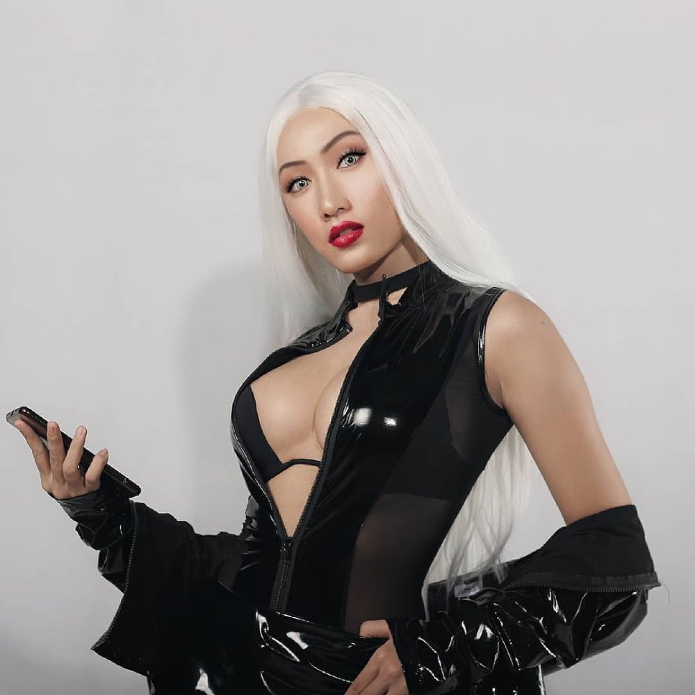 LOLAZITA Patreon photo