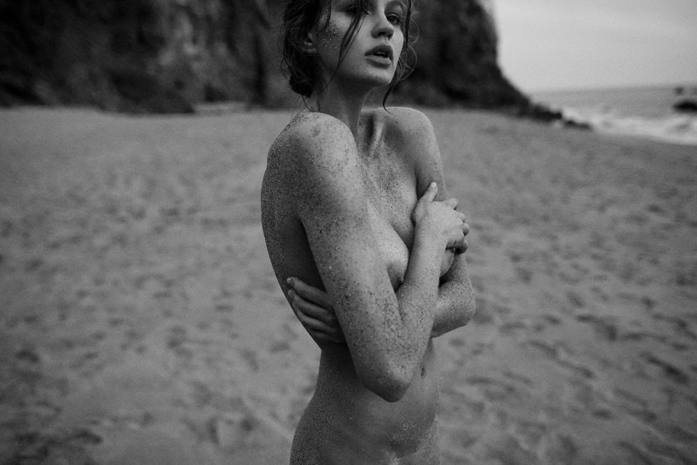 Isabella Anna Mikolichak Nude