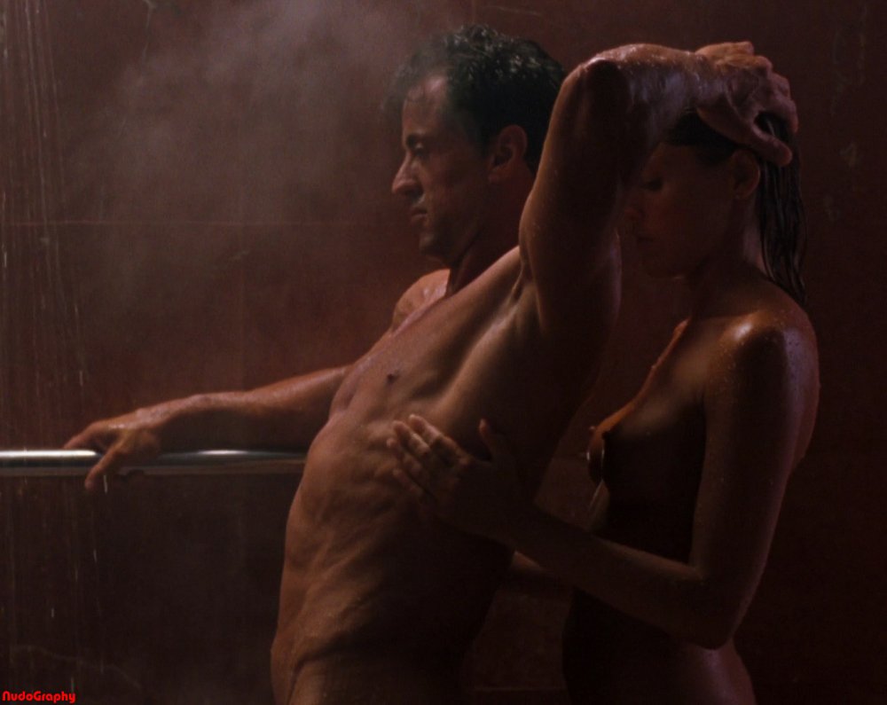 Shooting films with naked actors