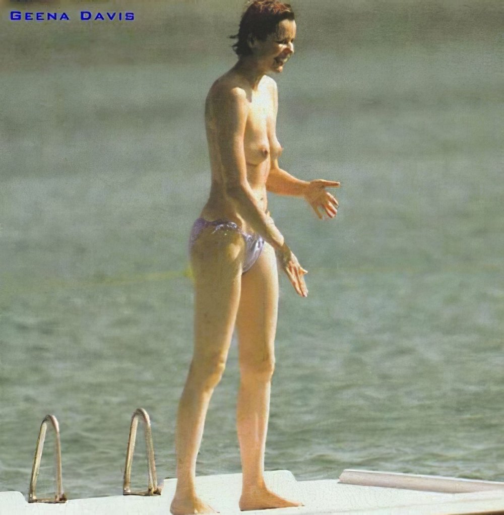 Gina Davis photo topless
