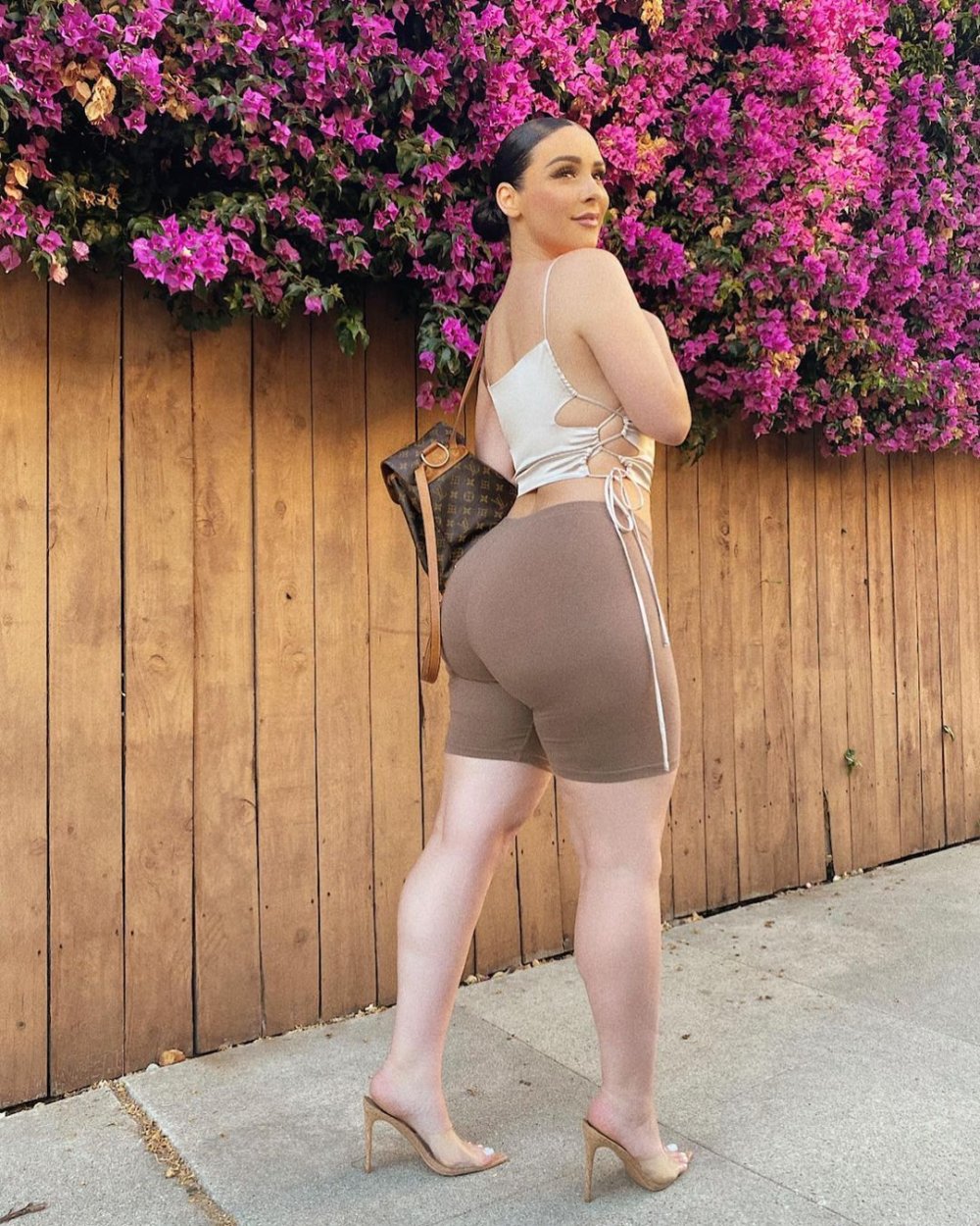 Pornstar Victoria Kai