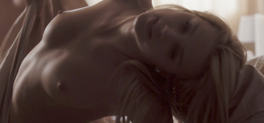 Erotic gifs with Amber Herd