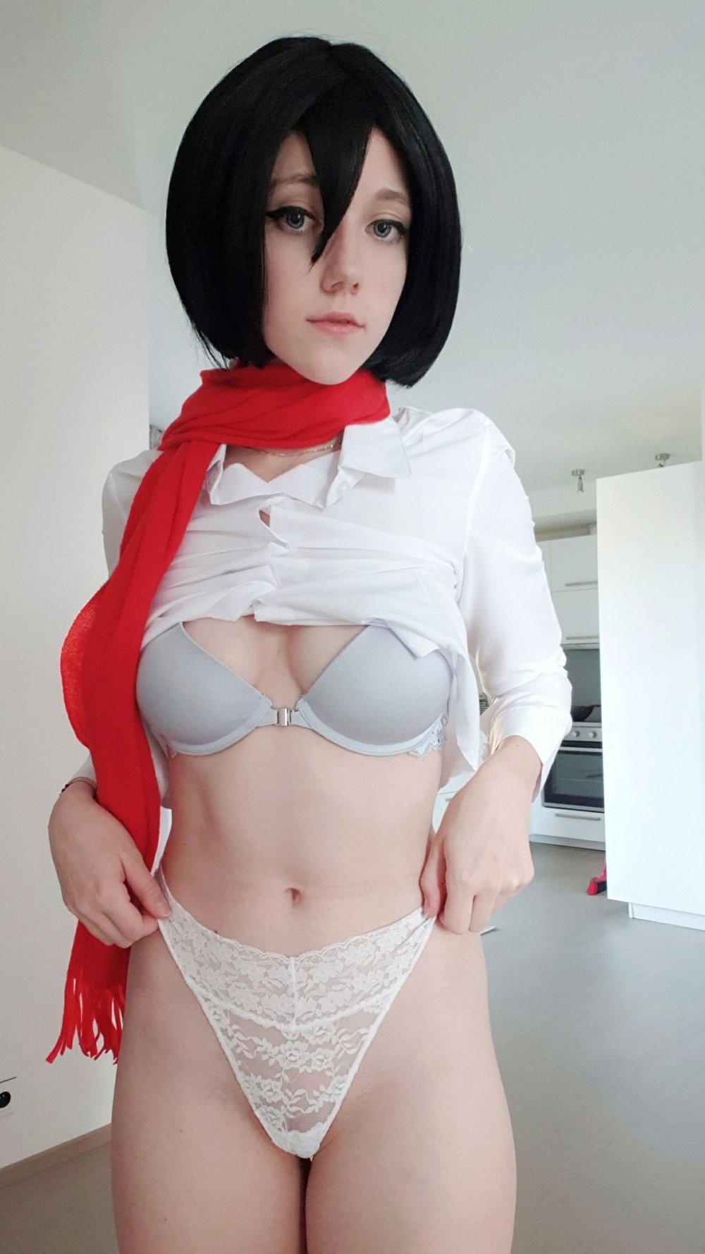 Elles mikasa cosplay naked
