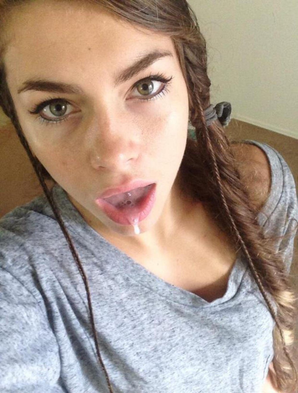 Sweet face in Selfie seed