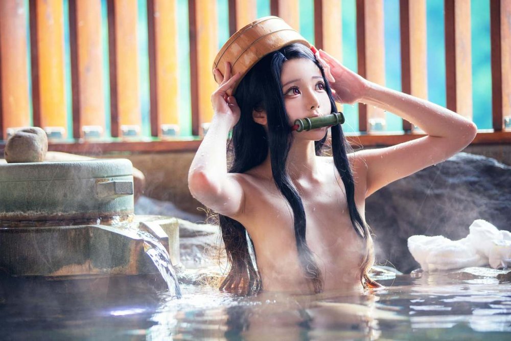 Kimetsu no yaiba cosplay nude at water park