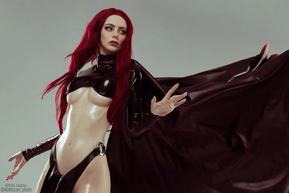 Madlen Pryor Cosplay