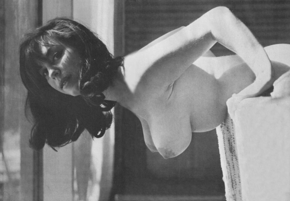 Naked women of the 60-70s
