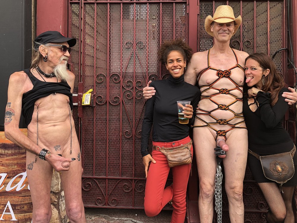 BDSMLR SIRKIMSIZEMORE RETRO Photo CFNM Circumched Femdom