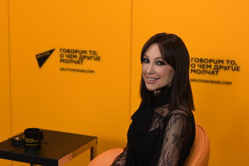 Sogdiana singer debauchery