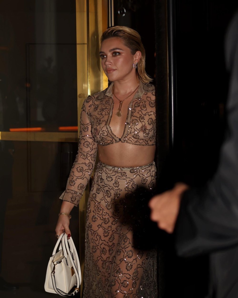 Florence I drink without clothes