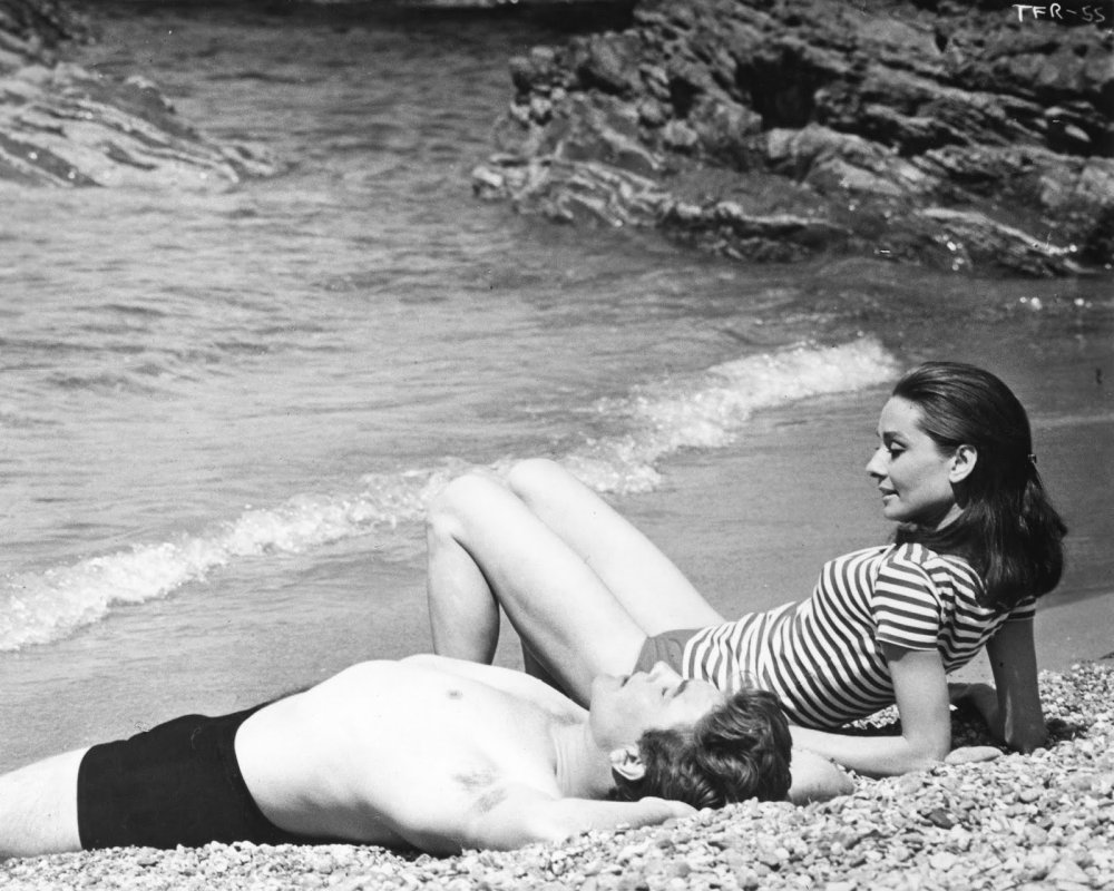 Audrey Hepburn in Youth Ero