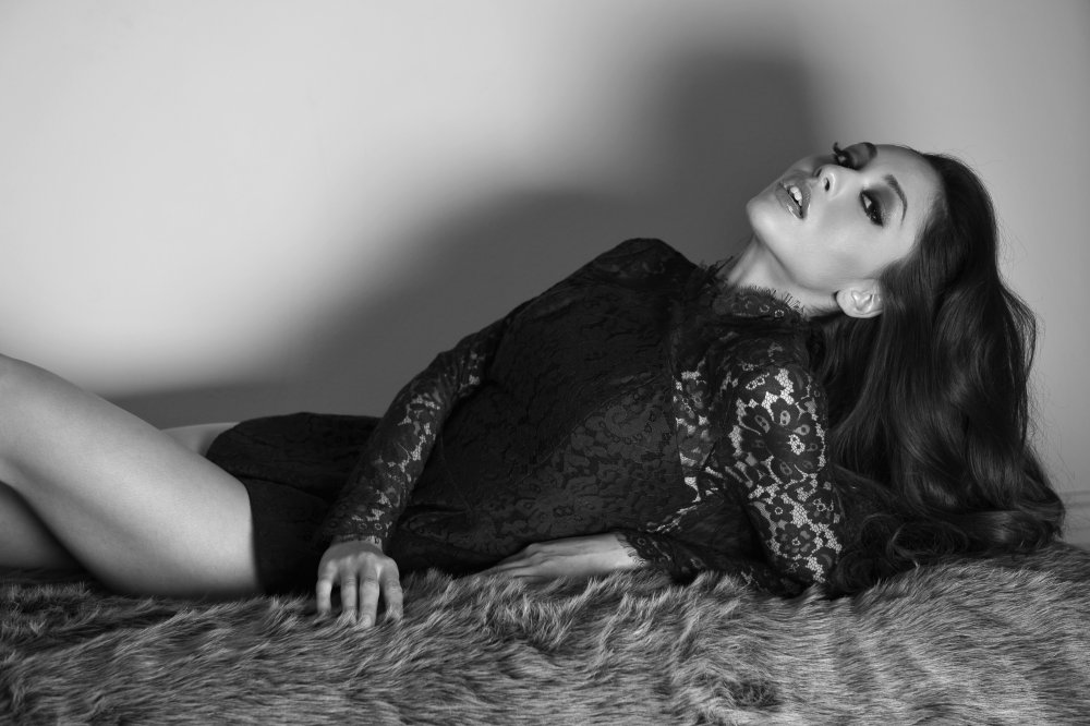 Lindsay Morgan photo shoot