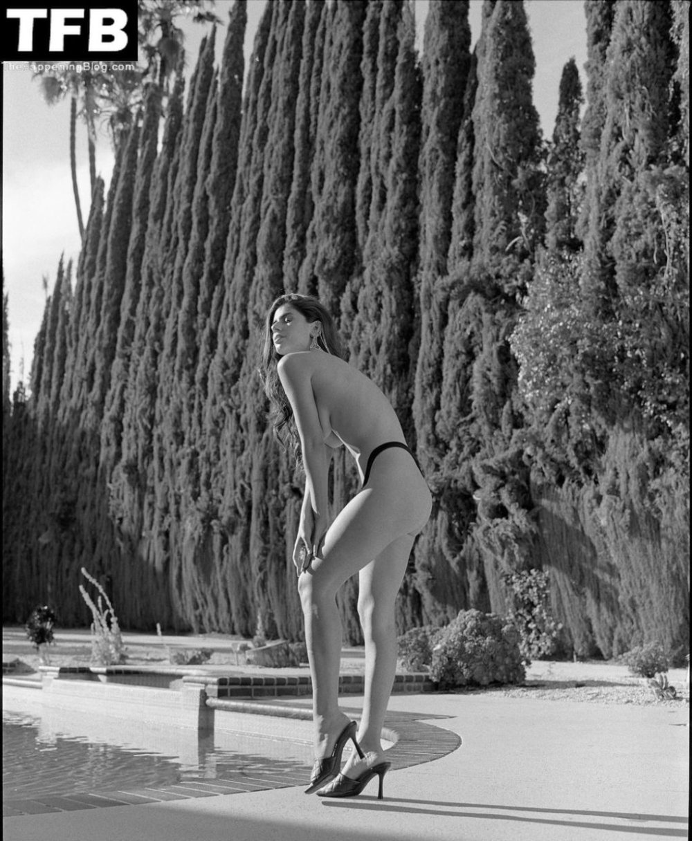 Kendall Jenner Naked