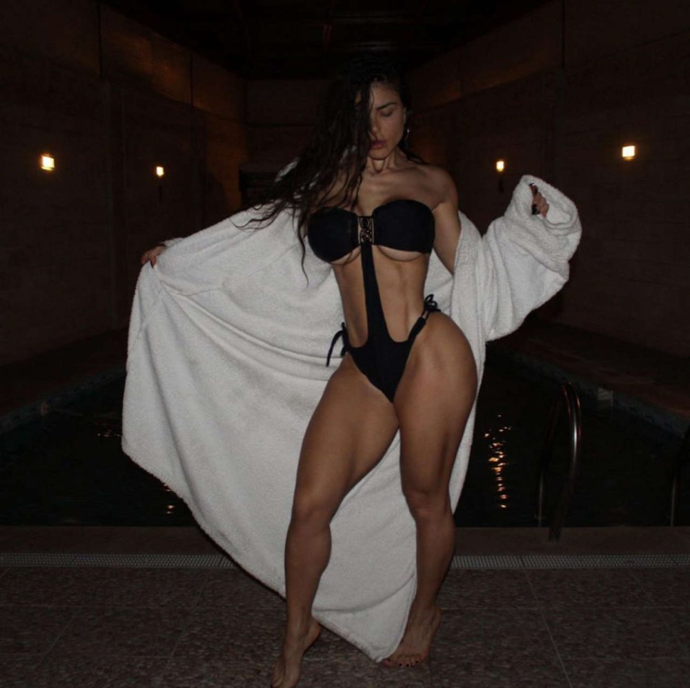 Maya ABOU ROUPHAEL ONLYFANS