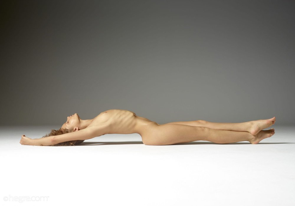 Yoga nude