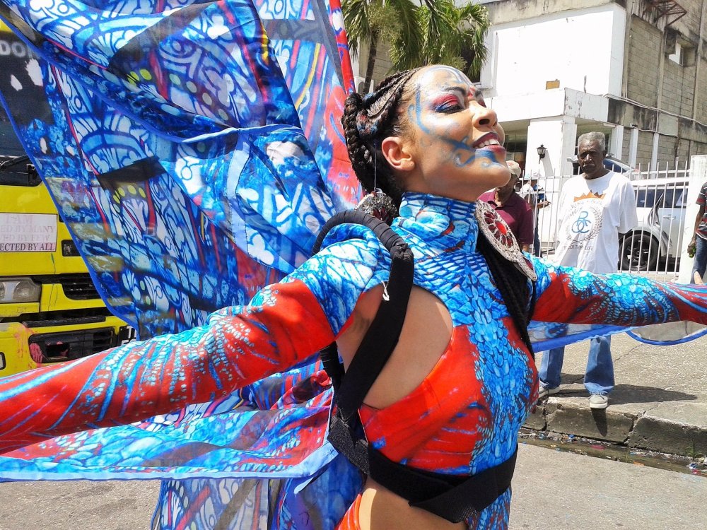 Andrea Martins Brazili Carnival