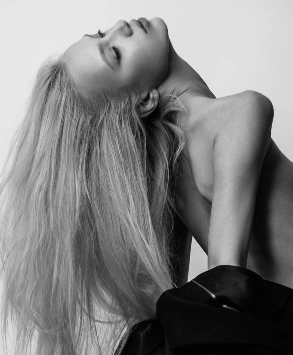 Alexandra Suprunenko photo shoot