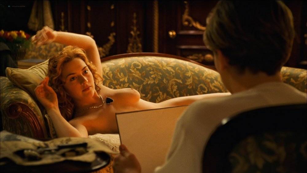 Kate Winslet Titanic posing