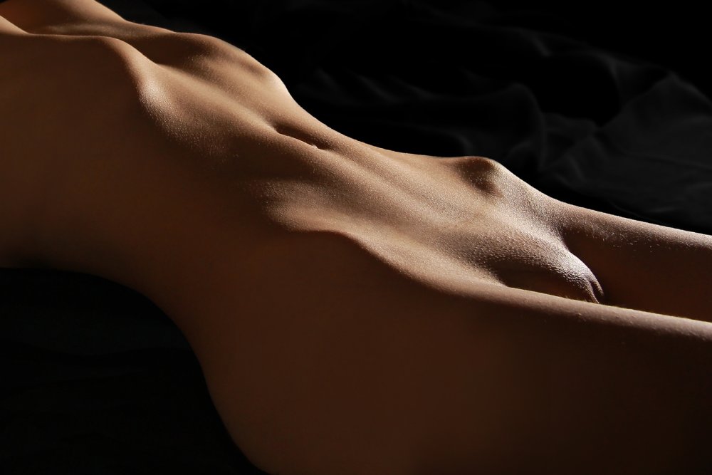 Beautiful bottom of the girl nude