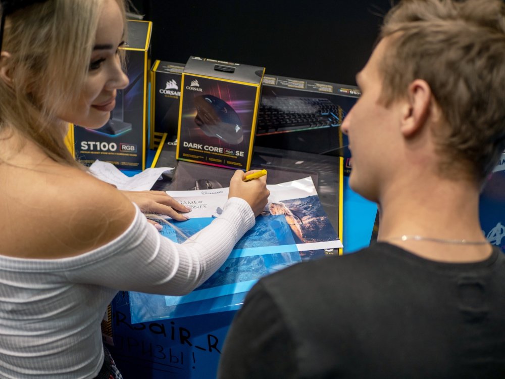 Annet ★ Coilnova ★ Kosteenko Slov Naked