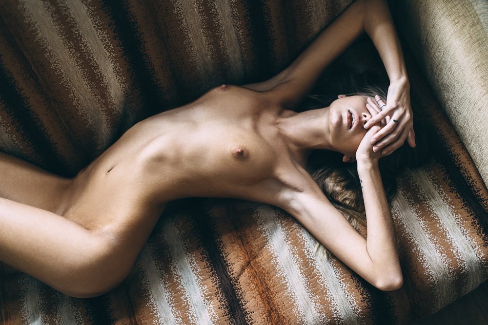 Nude Alexander Schlezinger