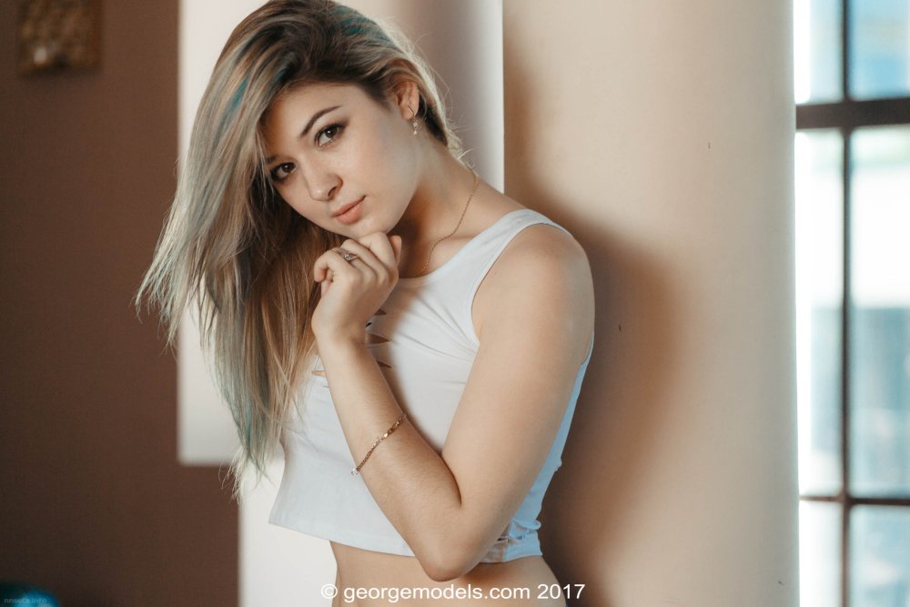 Anna Zharavina Oxi in youth