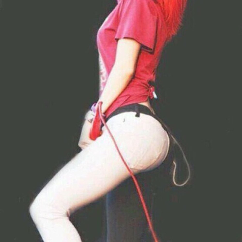 Haley Williams Paramor Naked