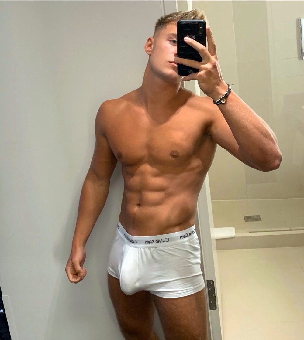 Max Wyatt (Max Wyette)