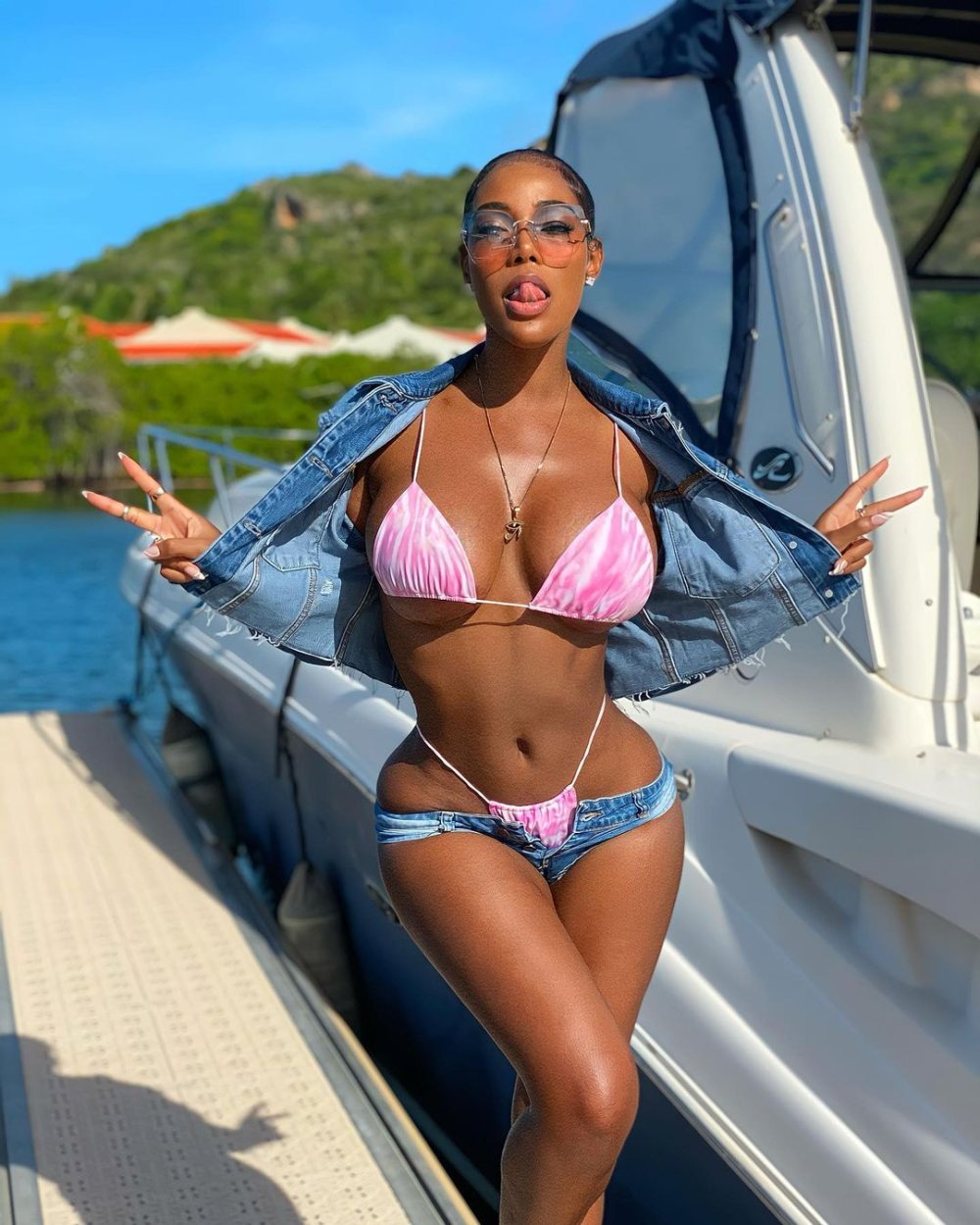 Angelica Monifa Porn Model