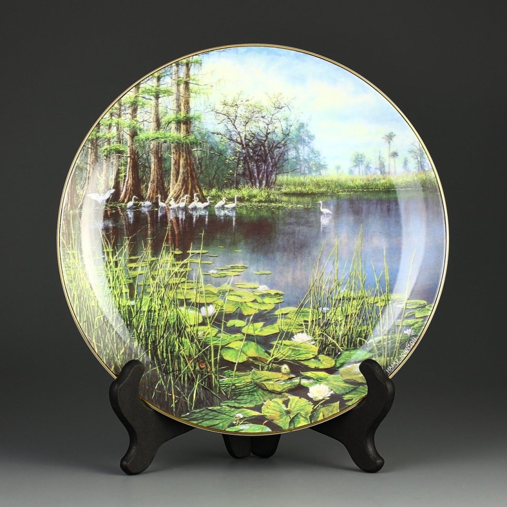 Antique decorative plate