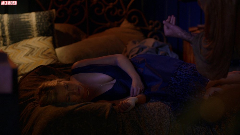 Eliza Taylor Naked in films