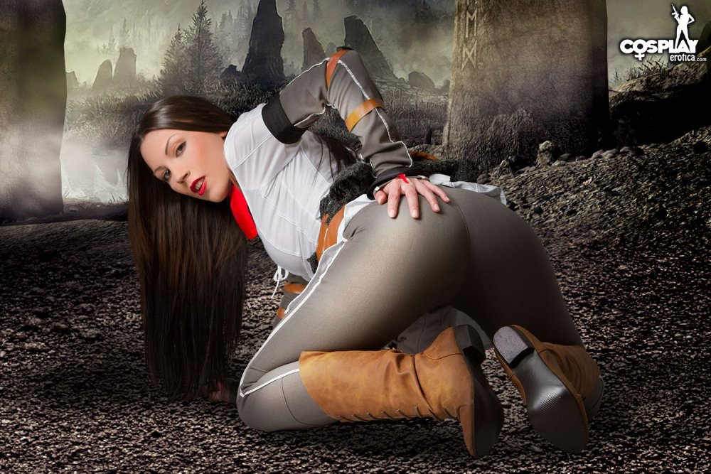 Cosplay erotic pissing