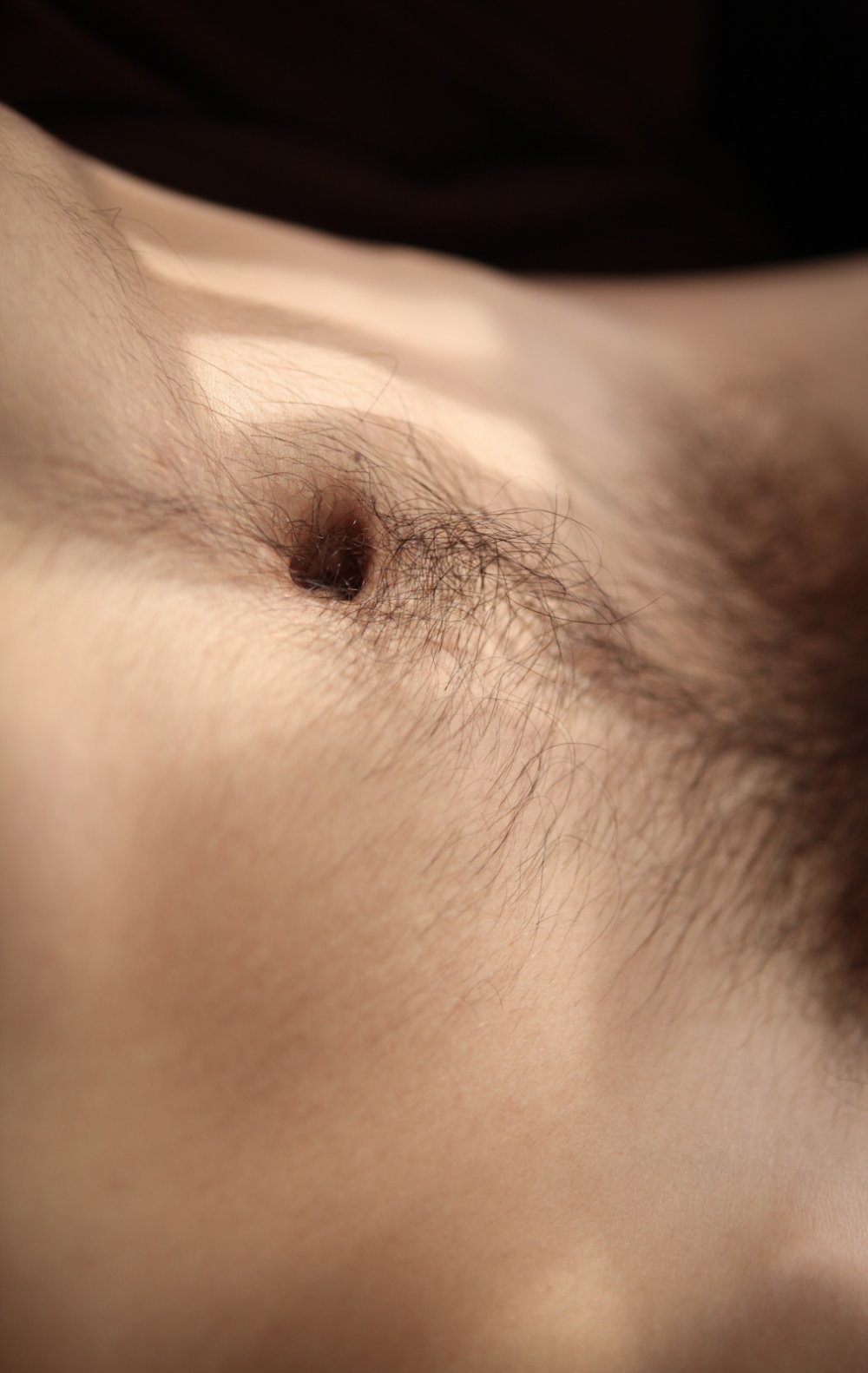 Male navel
