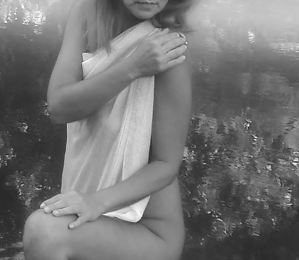 Photo source in the style of nude