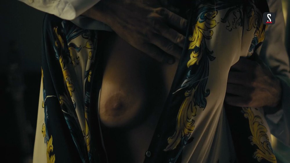 Sabina Akhmedova Tits