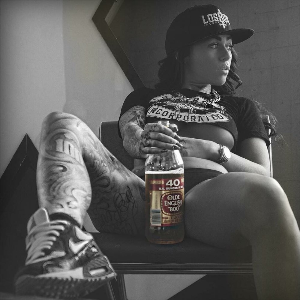 Gangste by the girl’s clothes