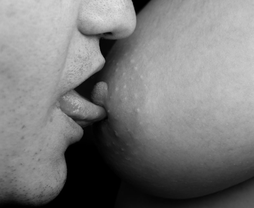 Kisses of the female breast