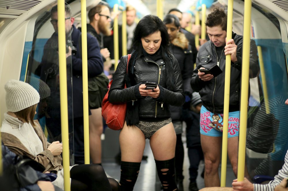 No pants subway ride