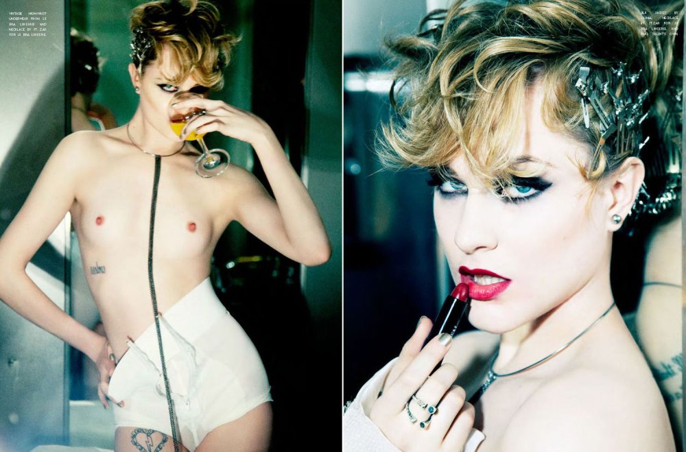 Evan Rachel Wood Topless