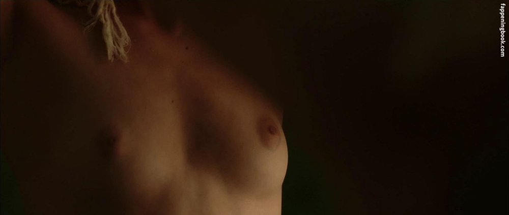 Mackenzie Davis Terminator Nude