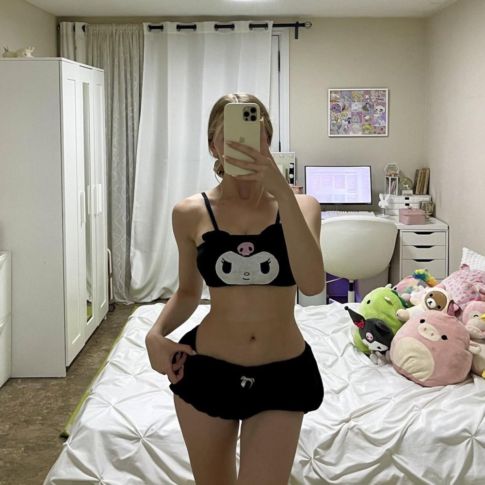 Sofia Diamonds Topless