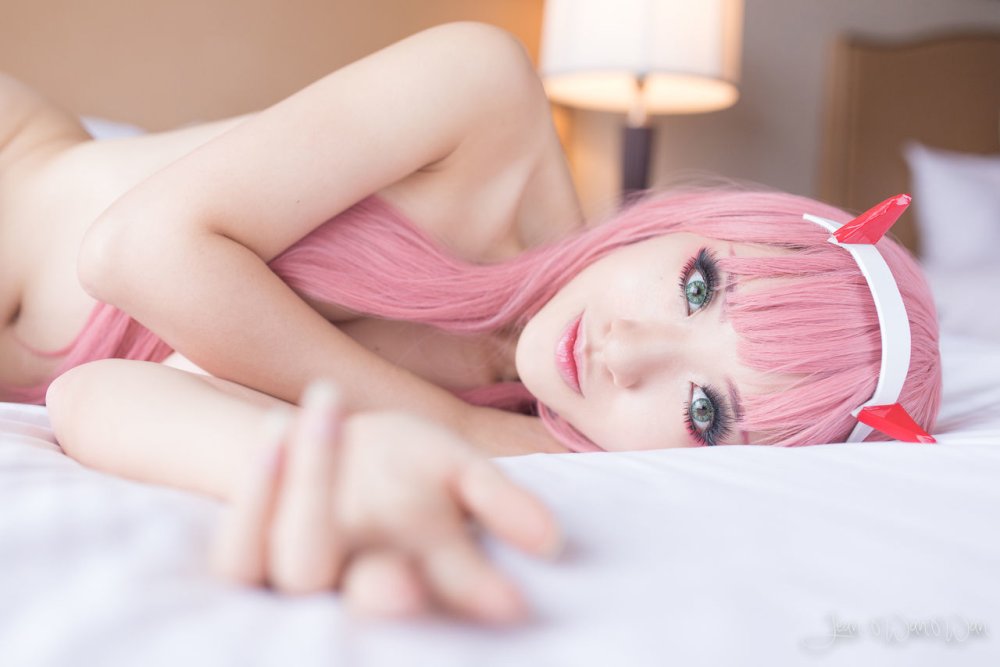 Cosplay Zero Two