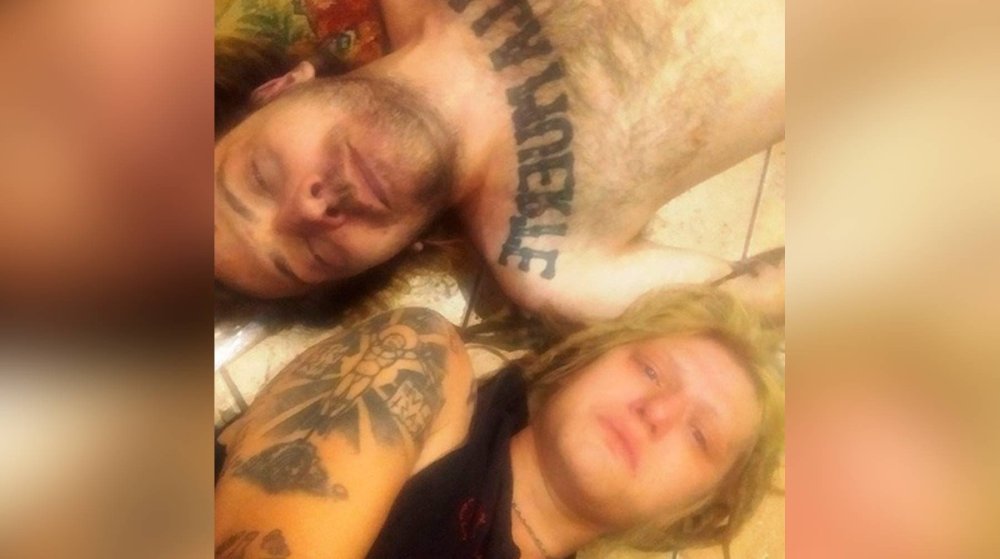 Pavel's wife is unsafamile