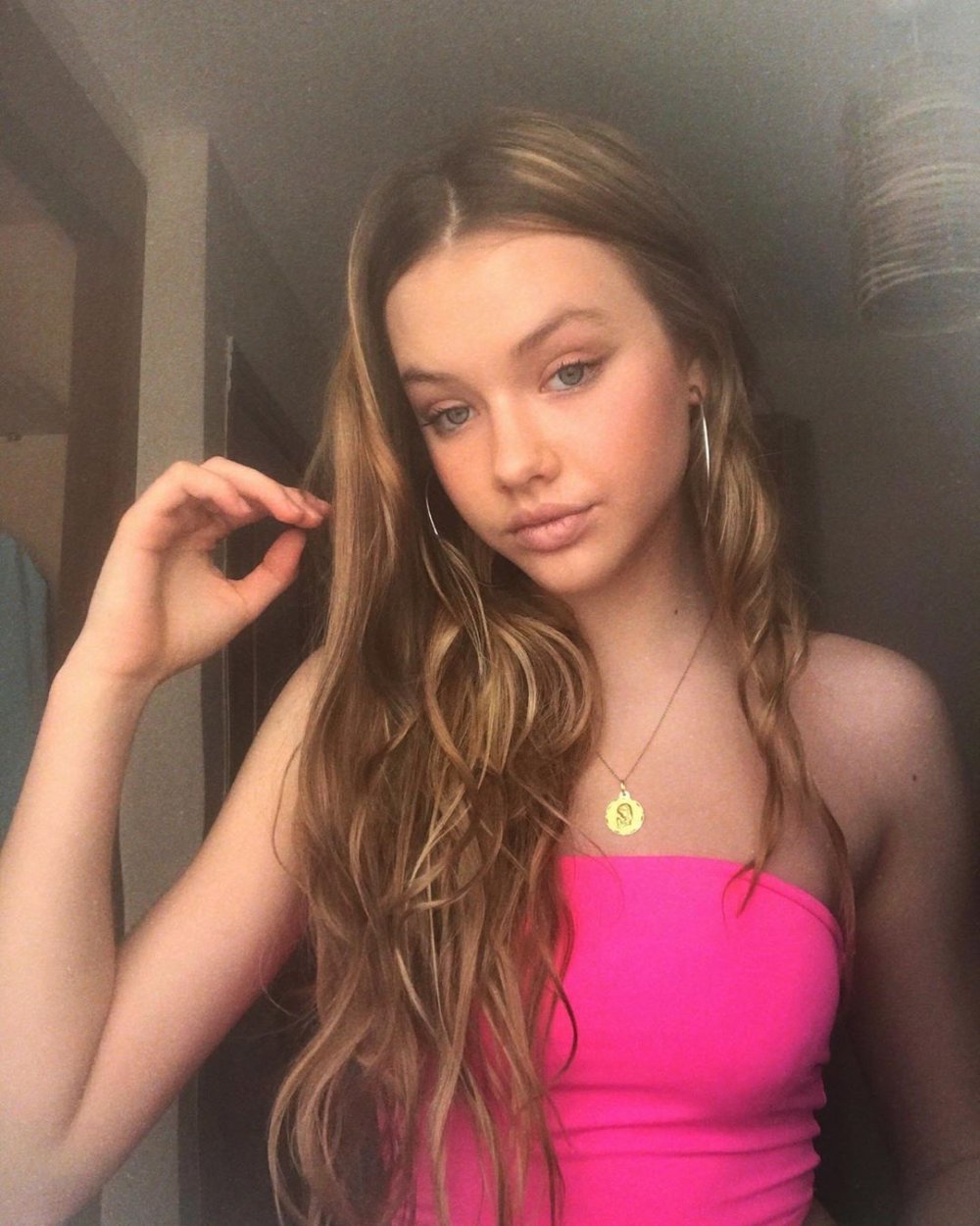 Laura Niemas model swimsuit