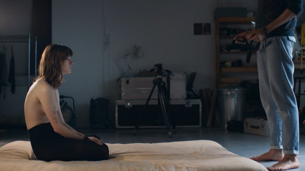 Daisy Edgar-Jones breast