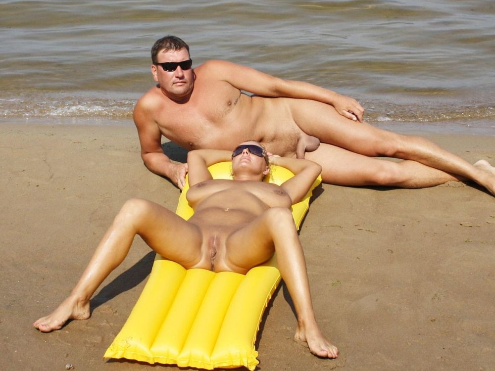 Inflatable mattress for swimming x cm
