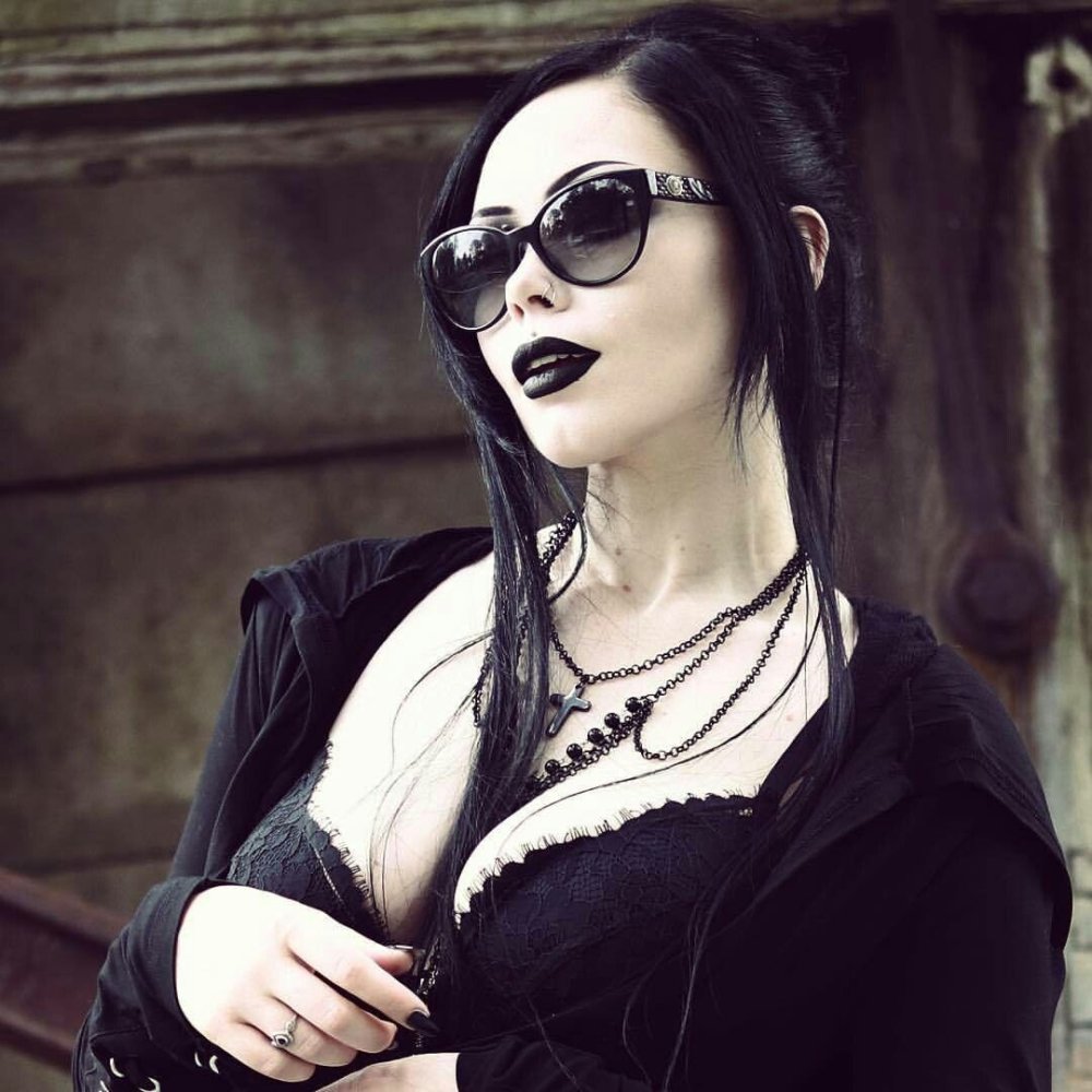 Goths of the girl