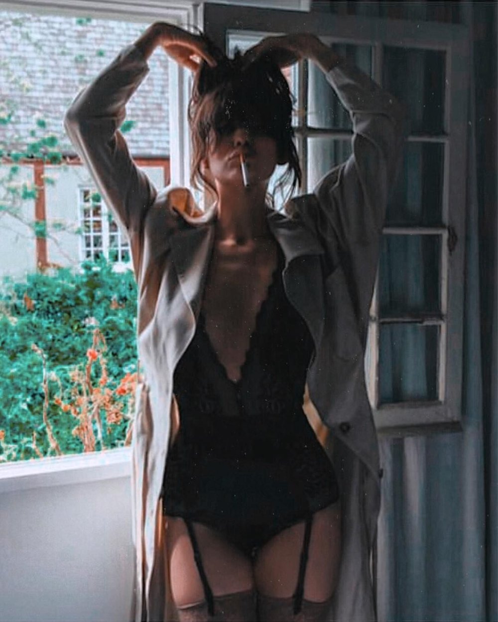 Monica Bellucci drink too much coffee